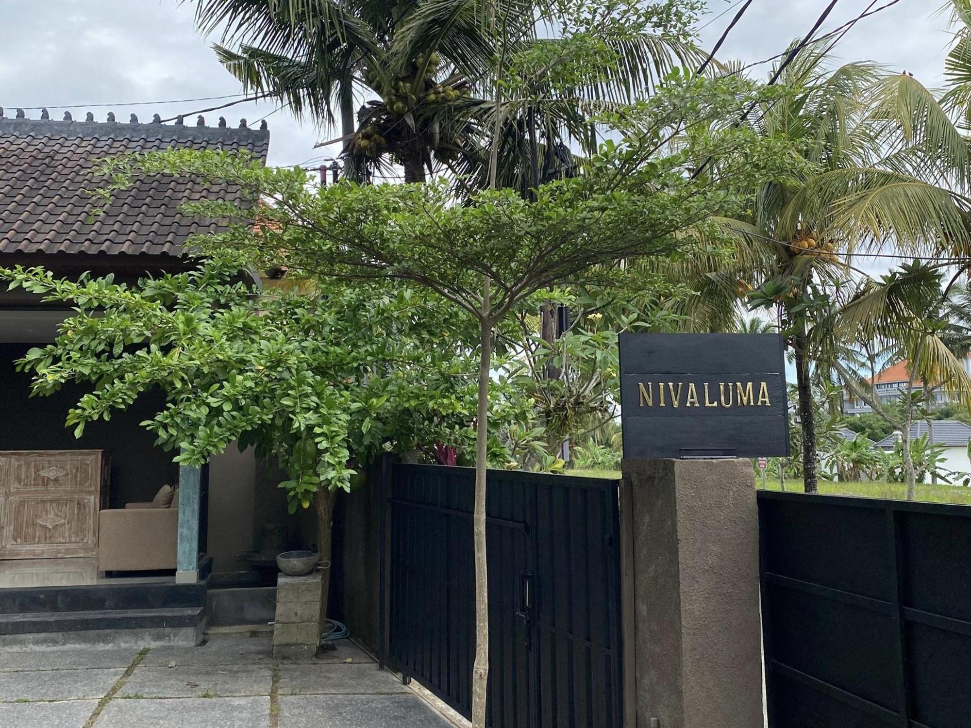 Hotel Nivaluma Ubud Exterior foto