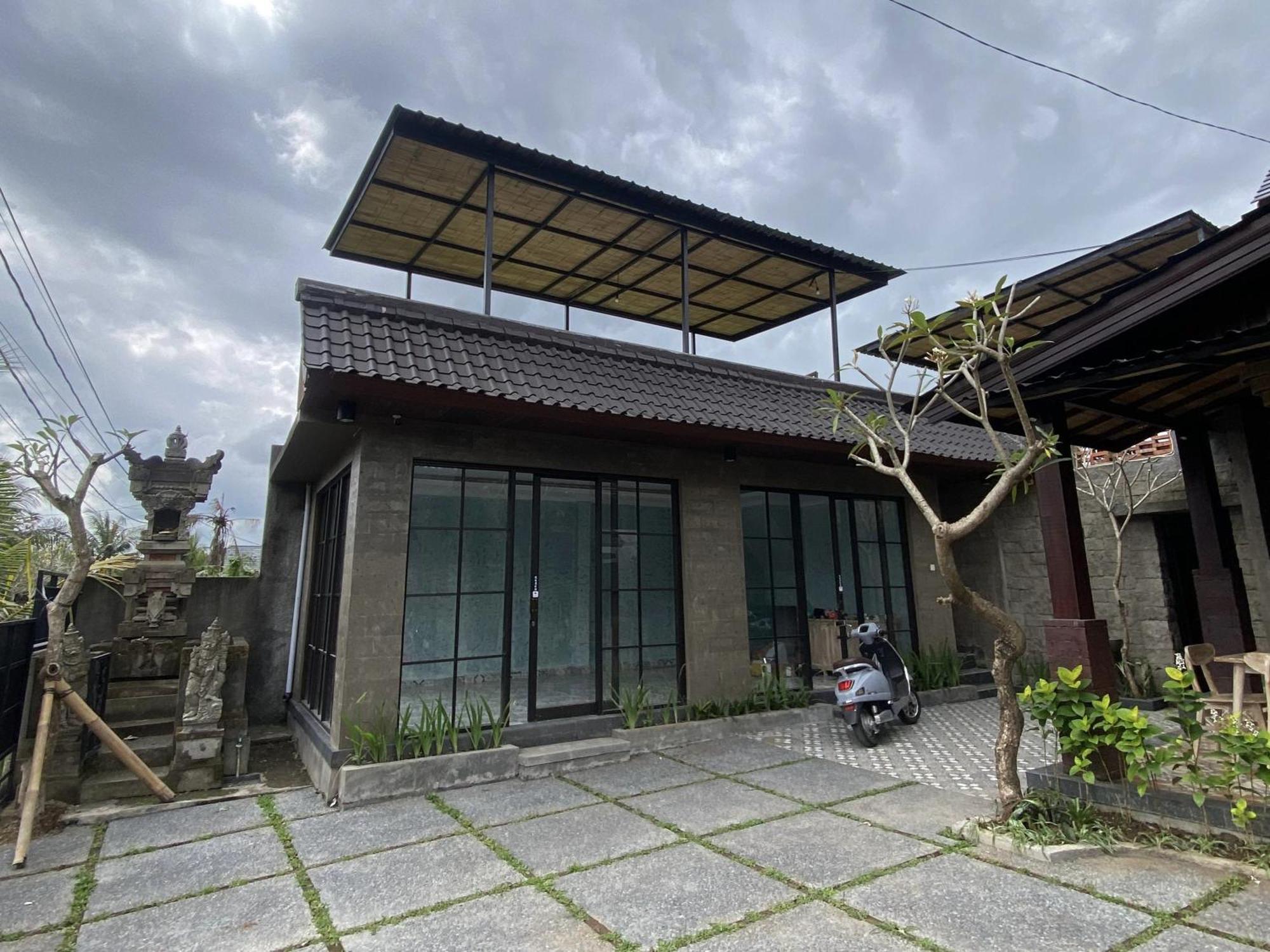 Hotel Nivaluma Ubud Exterior foto