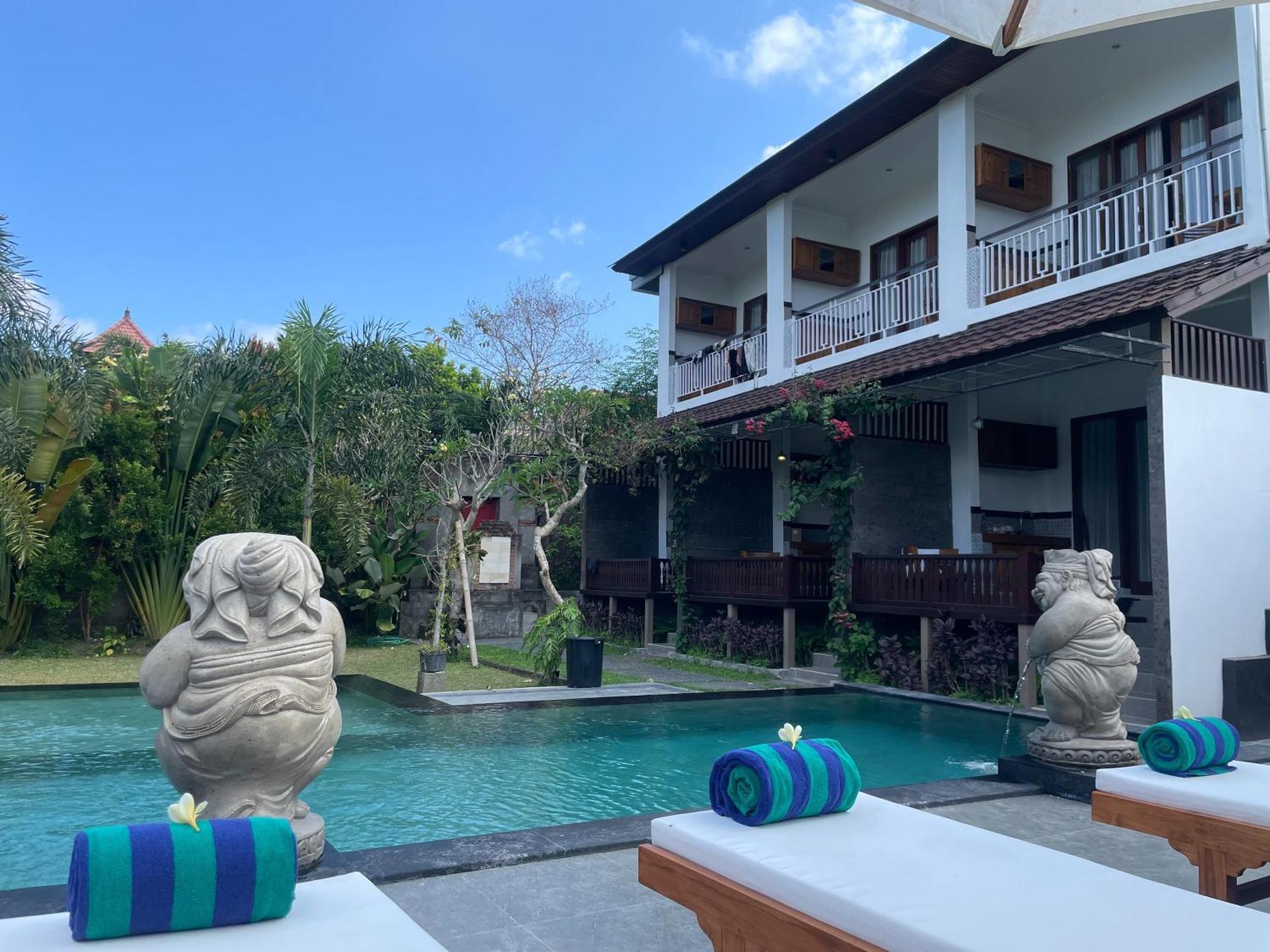 Hotel Nivaluma Ubud Exterior foto